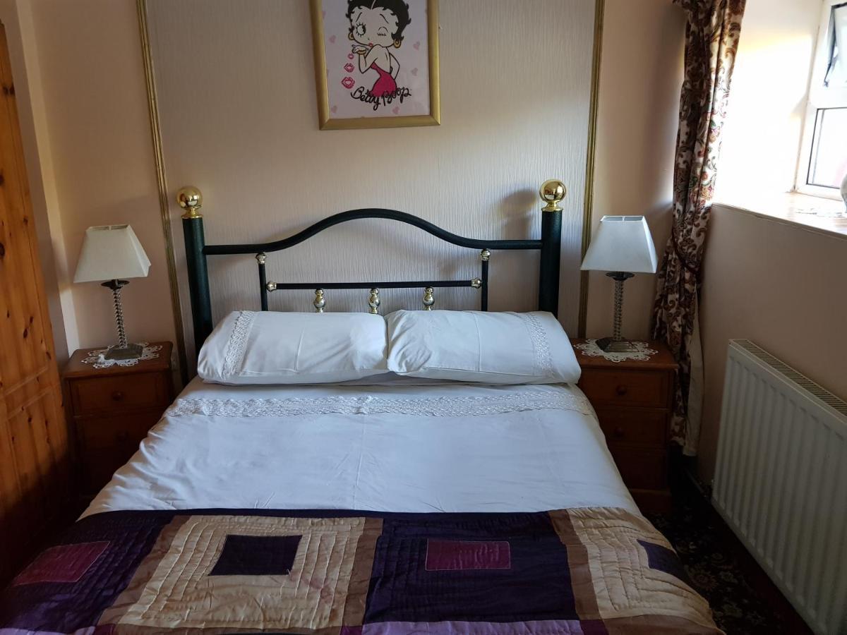 Prince Of Wales Inn Rhymney Ngoại thất bức ảnh